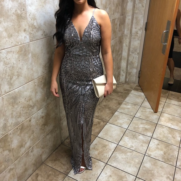 Sequence evening gown - Picture 5 of 5